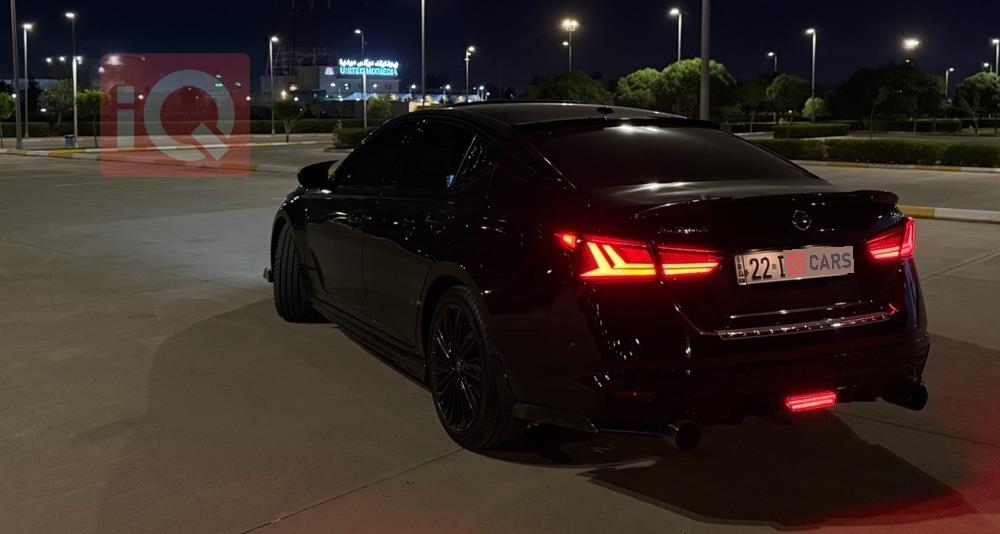 نيسان ألتيما